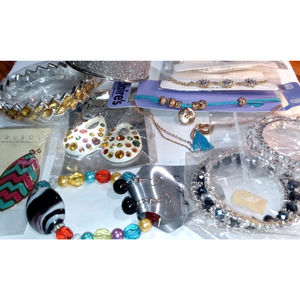 New 10 Piece. Jewelry LOT - Bracelets, Necklace Earrings CARDED Party Costume